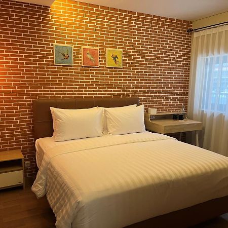Lugano Arte Homestay Джакарта Экстерьер фото