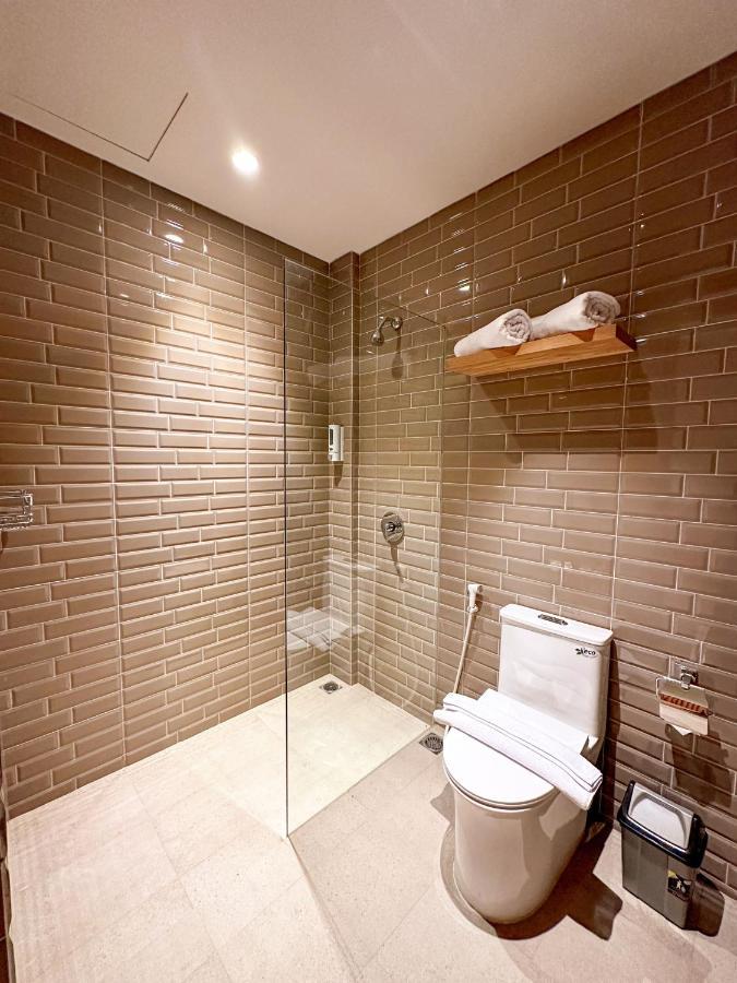 Lugano Arte Homestay Джакарта Экстерьер фото