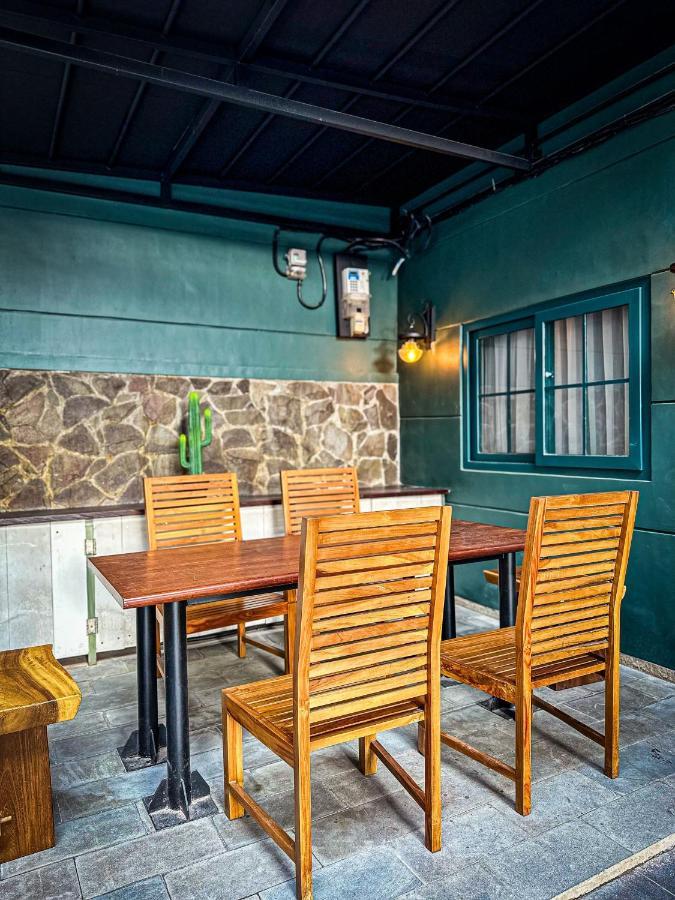 Lugano Arte Homestay Джакарта Экстерьер фото