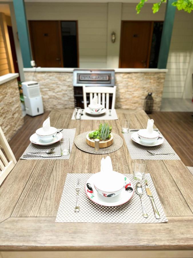 Lugano Arte Homestay Джакарта Экстерьер фото