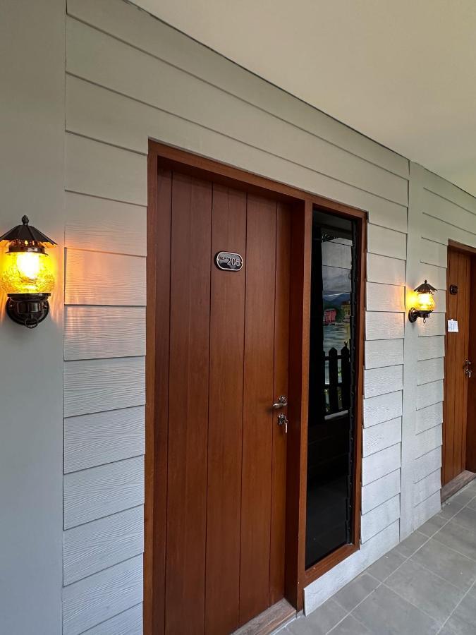 Lugano Arte Homestay Джакарта Экстерьер фото