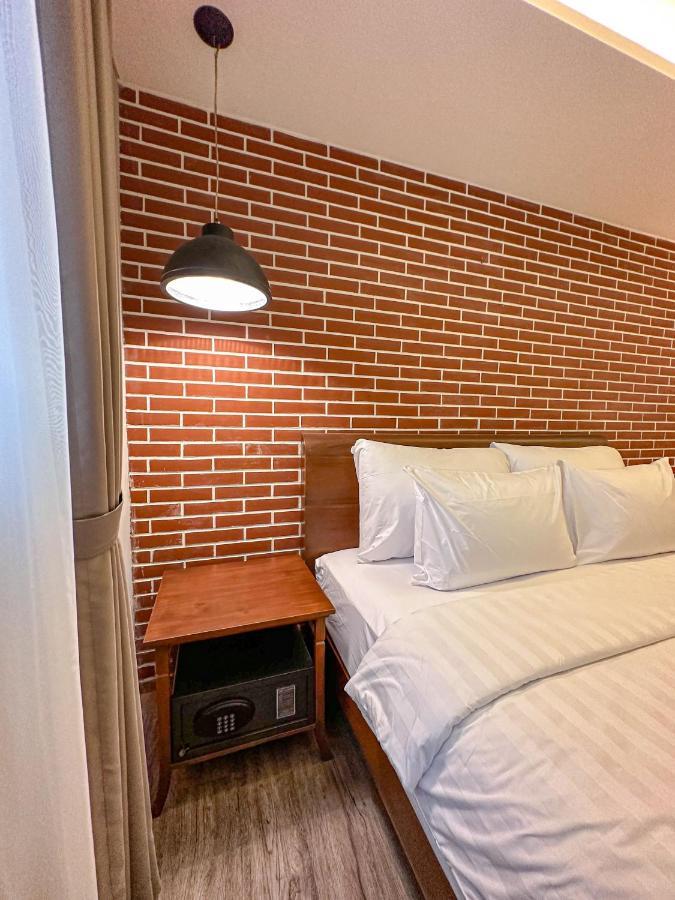 Lugano Arte Homestay Джакарта Экстерьер фото