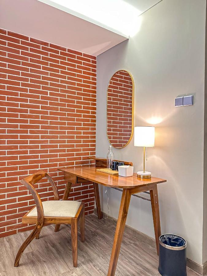 Lugano Arte Homestay Джакарта Экстерьер фото
