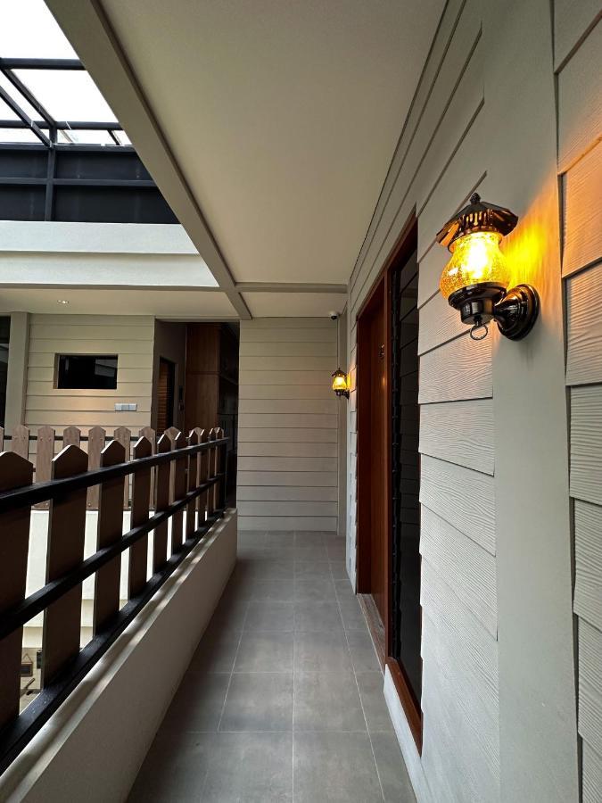 Lugano Arte Homestay Джакарта Экстерьер фото