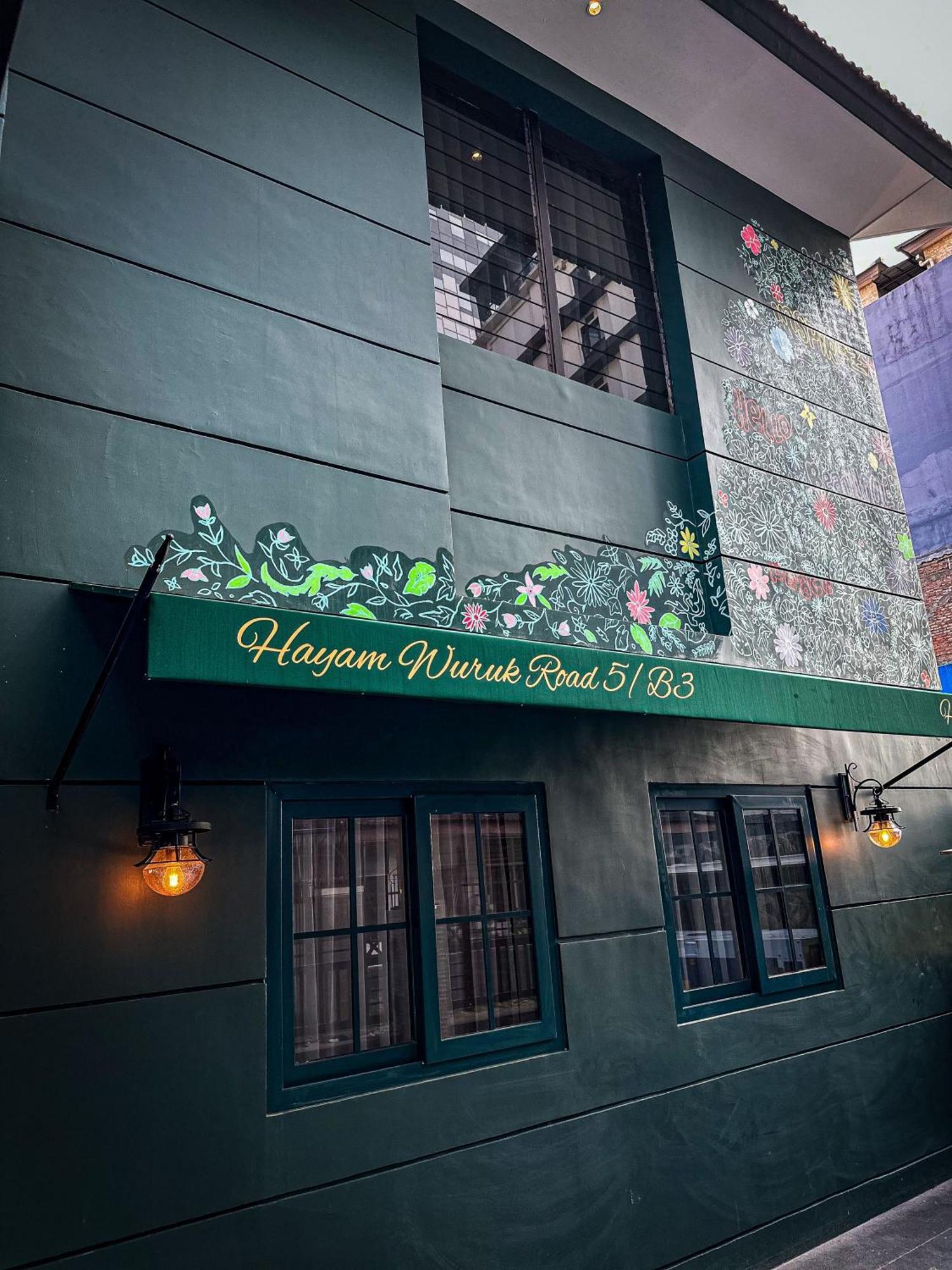 Lugano Arte Homestay Джакарта Экстерьер фото