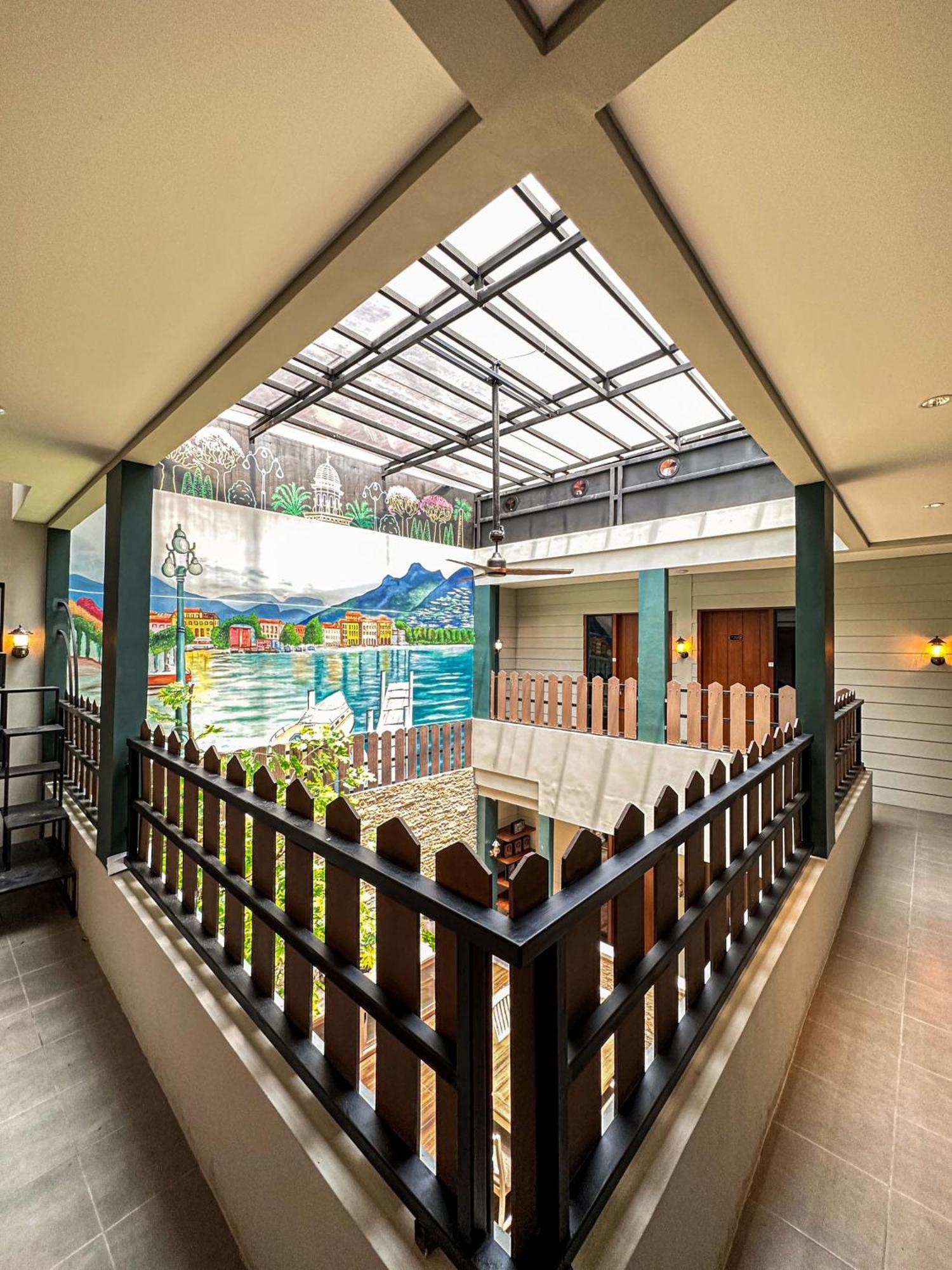 Lugano Arte Homestay Джакарта Экстерьер фото