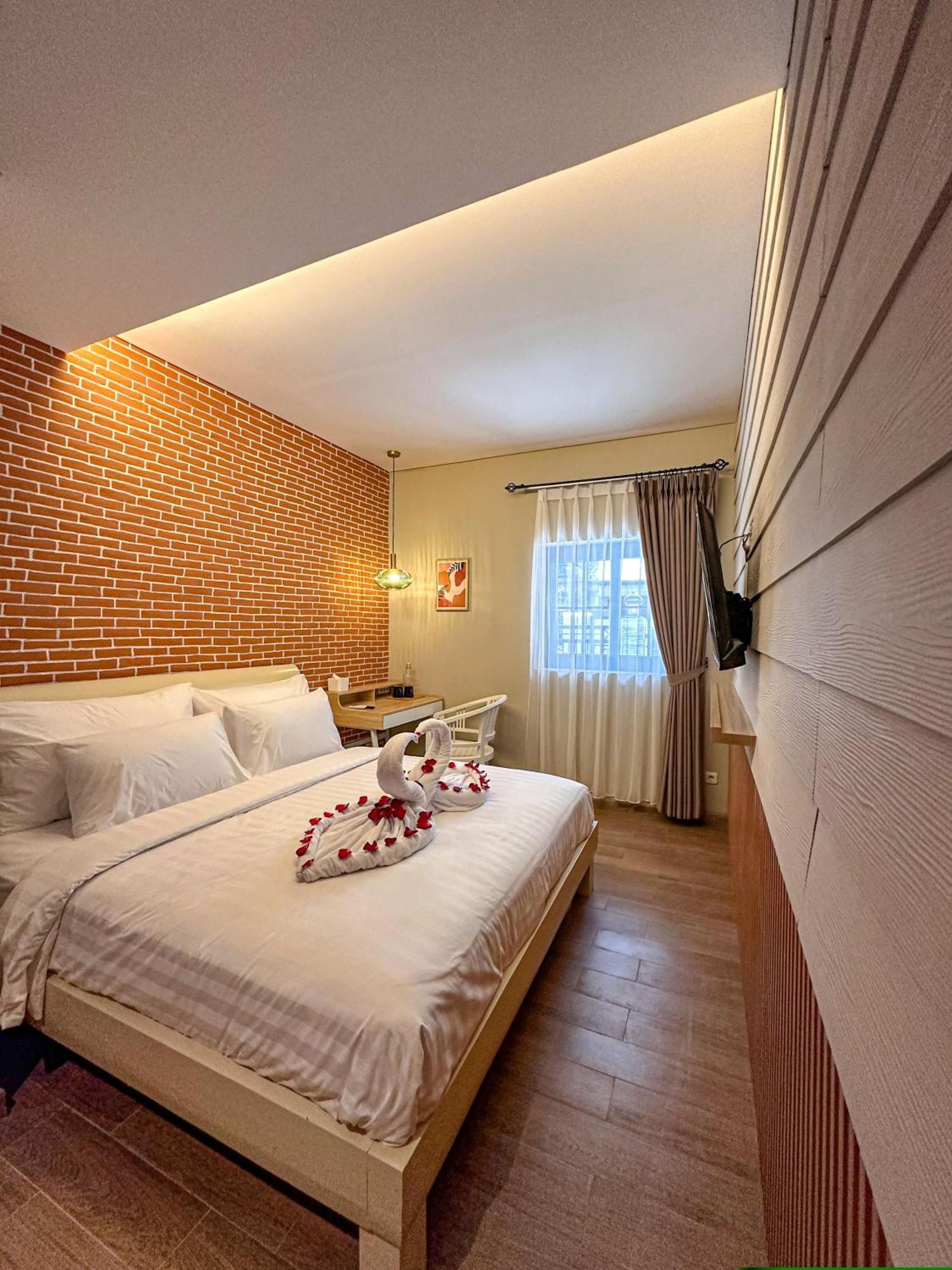 Lugano Arte Homestay Джакарта Экстерьер фото